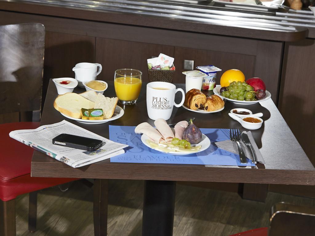 Kyriad Centre Hotel 3*